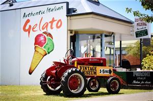 Italian gelato booms: over 100,000 gelato parlours open around the world