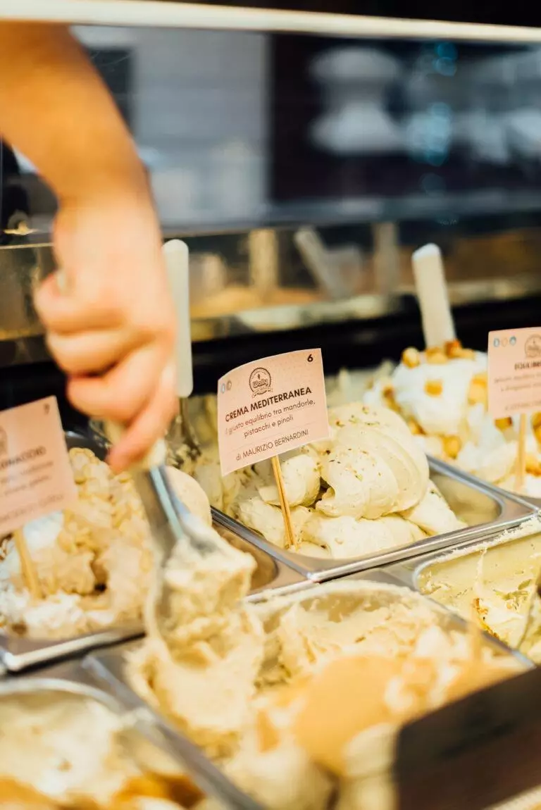 Gelato-Mania takes over Milan: a flavorful journey across Italy