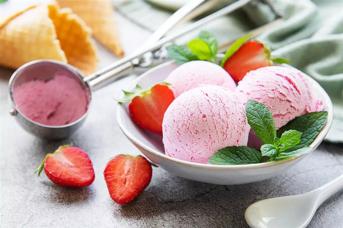 Total Solids in Soft Serve Ice Cream and Artisan Gelato: Role, Differences, and Common Misconceptions